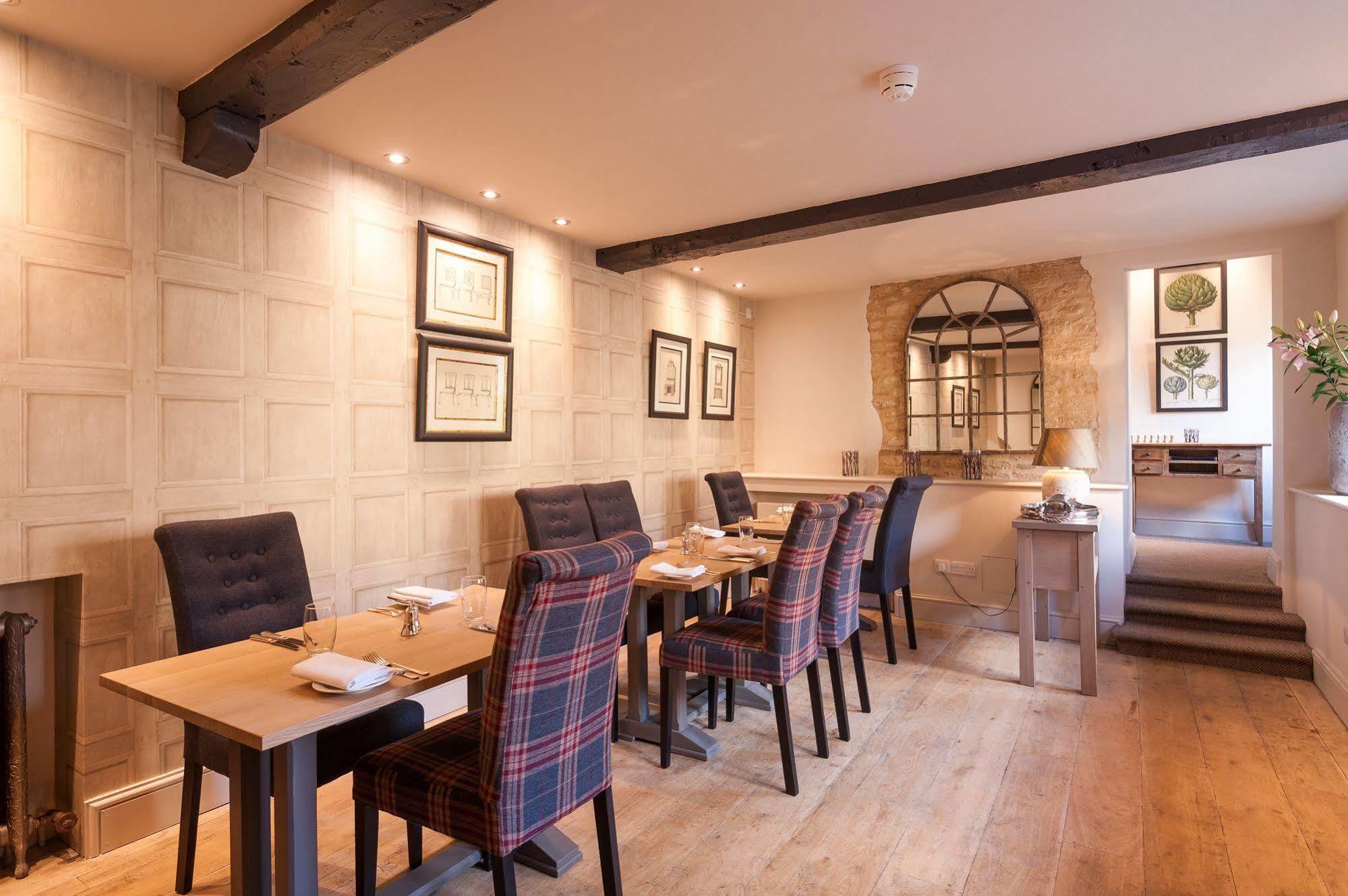 The Crown Hotell Shipton under Wychwood Exteriör bild