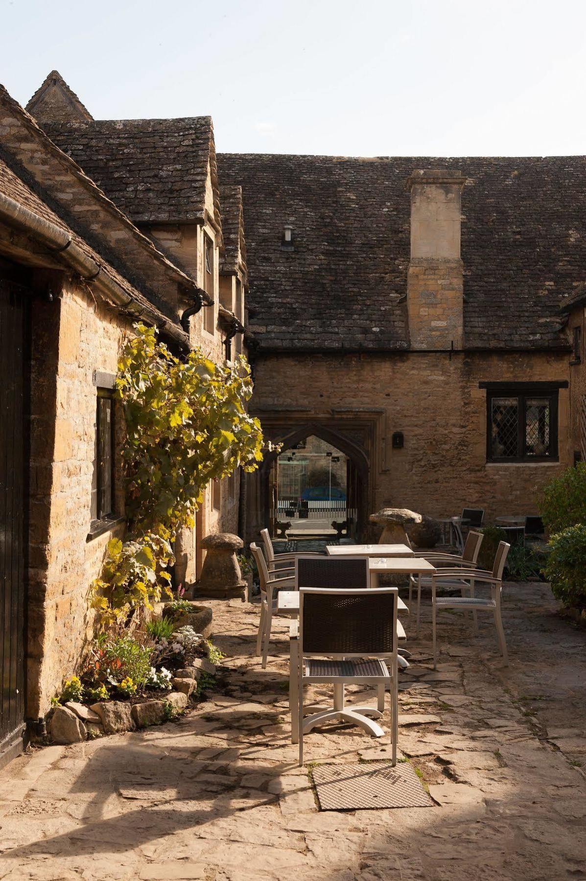 The Crown Hotell Shipton under Wychwood Exteriör bild